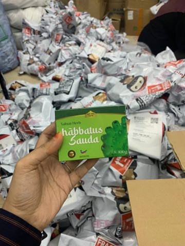 Bungkusan Sabun Herba Habbatus Sauda sedia untuk dipos